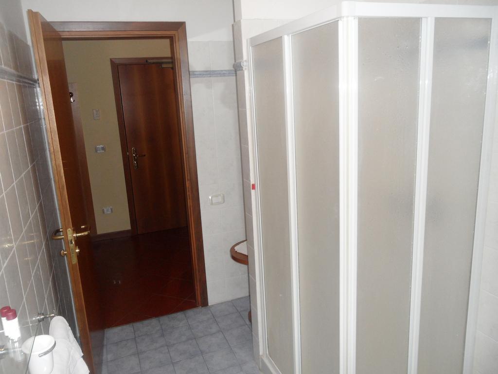Hotel La Vedetta Livorno Exterior foto