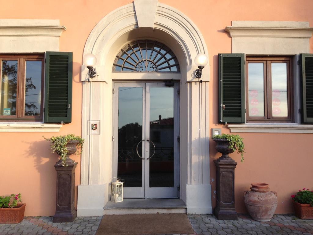 Hotel La Vedetta Livorno Exterior foto